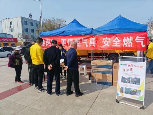警惕新奧資料免費(fèi)精準(zhǔn)期期準(zhǔn)的潛在風(fēng)險(xiǎn)與違法犯罪問(wèn)題，警惕新奧資料免費(fèi)精準(zhǔn)期期準(zhǔn)背后的潛在風(fēng)險(xiǎn)與違法犯罪隱患