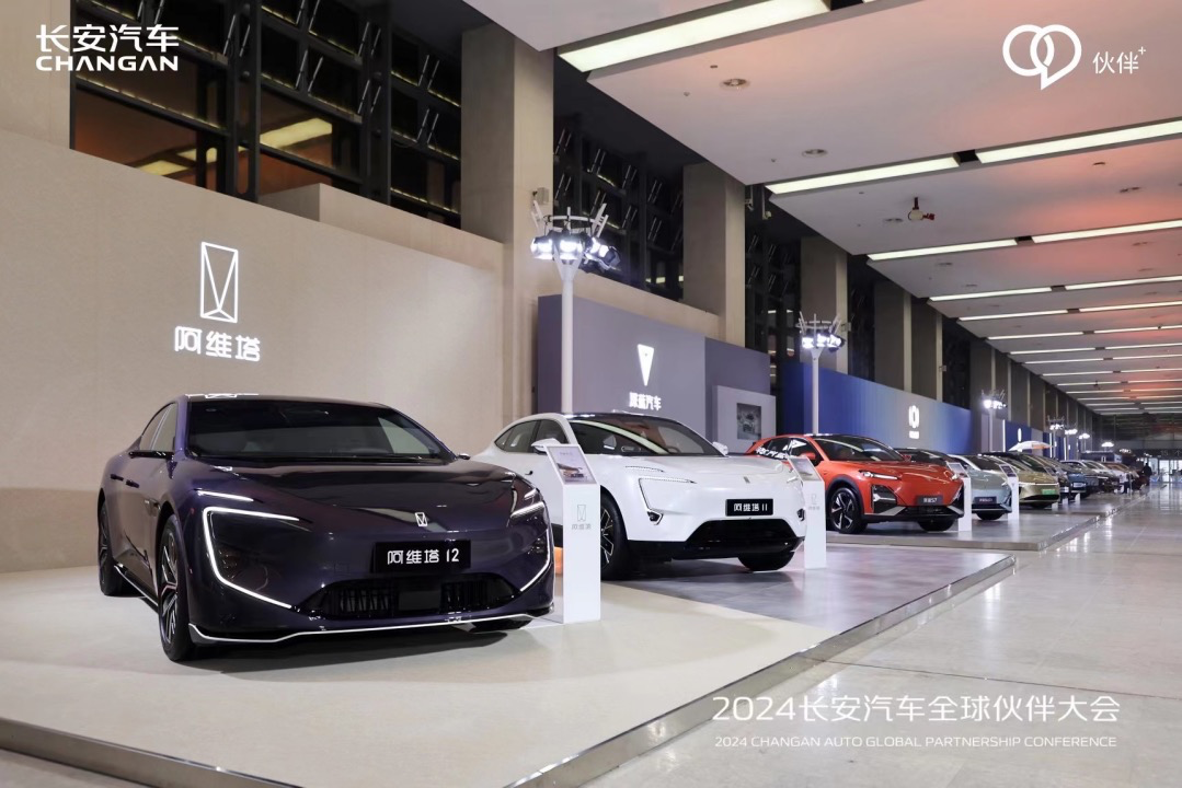 警惕虛假博彩游戲，遠離非法賭博行為——關于所謂的2024新澳門正版免費資本車的警示文章，警惕虛假博彩游戲與非法賭博行為，關于新澳門正版免費資本車的風險警示