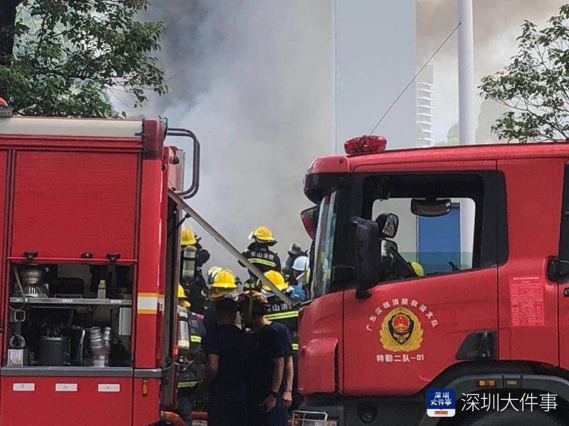 深圳住宅爆炸大火撲滅，英勇救援與事故反思，深圳住宅爆炸大火救援行動與事故反思