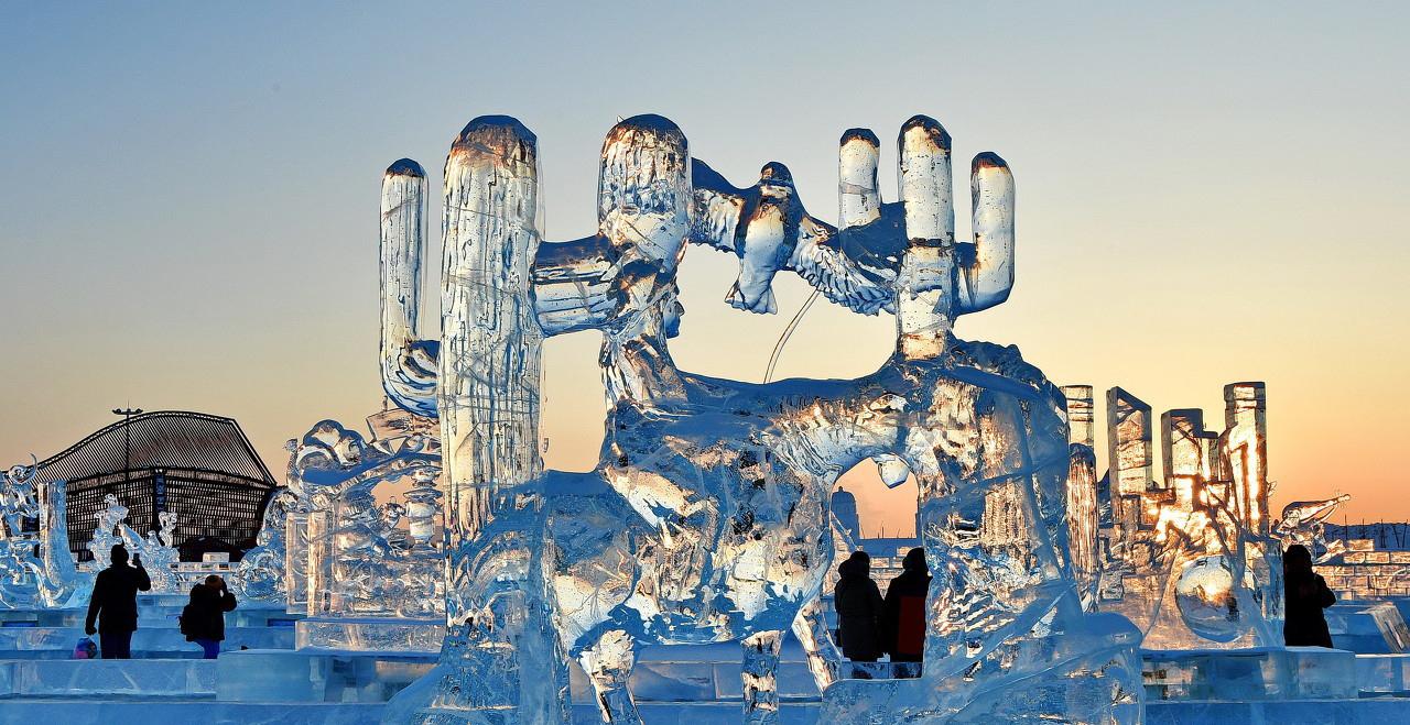 哈爾濱冰雪概念股票，投資機(jī)遇與挑戰(zhàn)并存，哈爾濱冰雪概念股票，投資機(jī)遇與挑戰(zhàn)并存解析