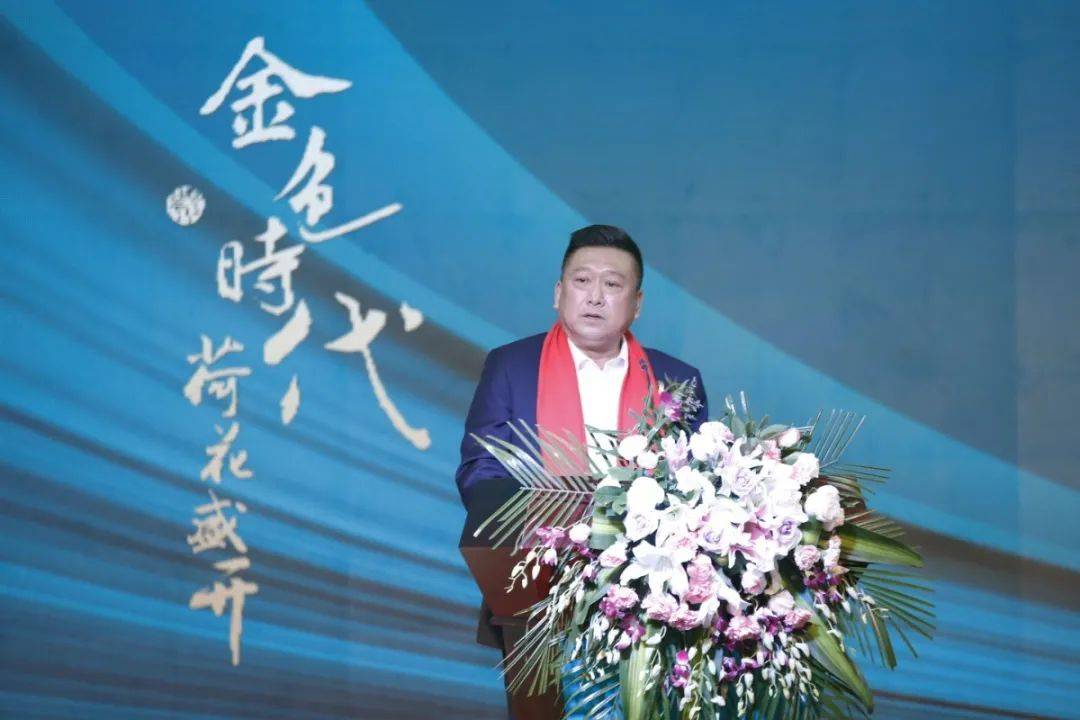 天奇集團(tuán)董事長(zhǎng)兒子——新一代企業(yè)領(lǐng)袖的風(fēng)采，天奇集團(tuán)董事長(zhǎng)兒子，新一代企業(yè)領(lǐng)袖的魅力展現(xiàn)