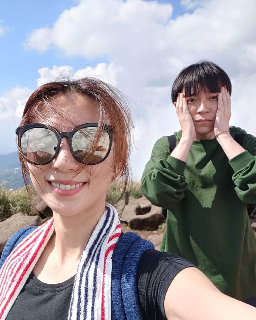 圈內(nèi)人對劉亦菲的評價，天賦與努力的完美融合，劉亦菲，天賦與努力的完美融合——圈內(nèi)人評價解析