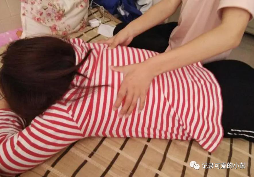 悲劇的瞬間，女子目睹母親被撞飛，受驚嚇身亡，女子目睹母親被撞飛，瞬間悲劇導致受驚嚇身亡的悲劇瞬間