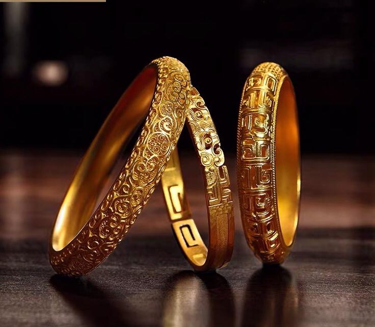 最新流行金首飾，時(shí)尚與經(jīng)典的完美結(jié)合，最新流行金首飾，時(shí)尚與經(jīng)典的完美融合