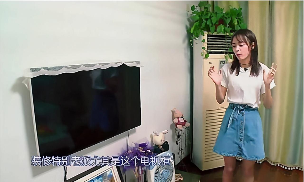 黃婷婷照片最新，璀璨星光下的時(shí)尚魅力與成長(zhǎng)歷程，黃婷婷最新璀璨星光時(shí)尚魅力與成長(zhǎng)歷程照片展示