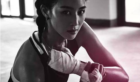 詠春之美，大三女生眼中的詠春拳與身心蛻變之旅，大三女生眼中的詠春拳，身心蛻變與美的探索之旅