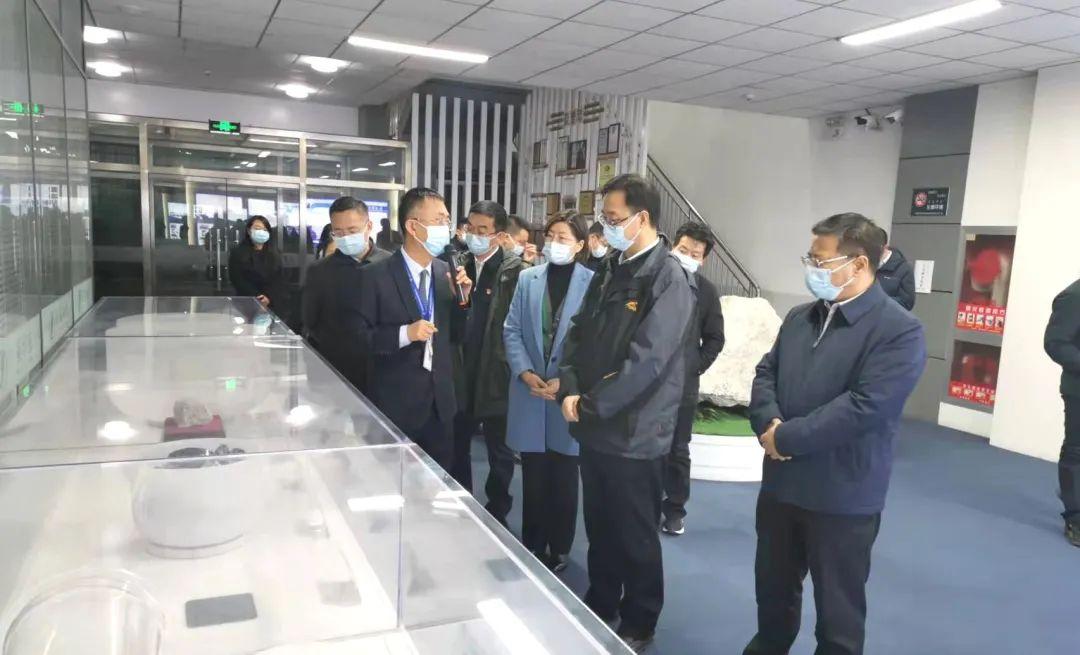 歐晶科技值得長期持有嗎，深度分析與展望，歐晶科技長期持有價值深度分析與展望