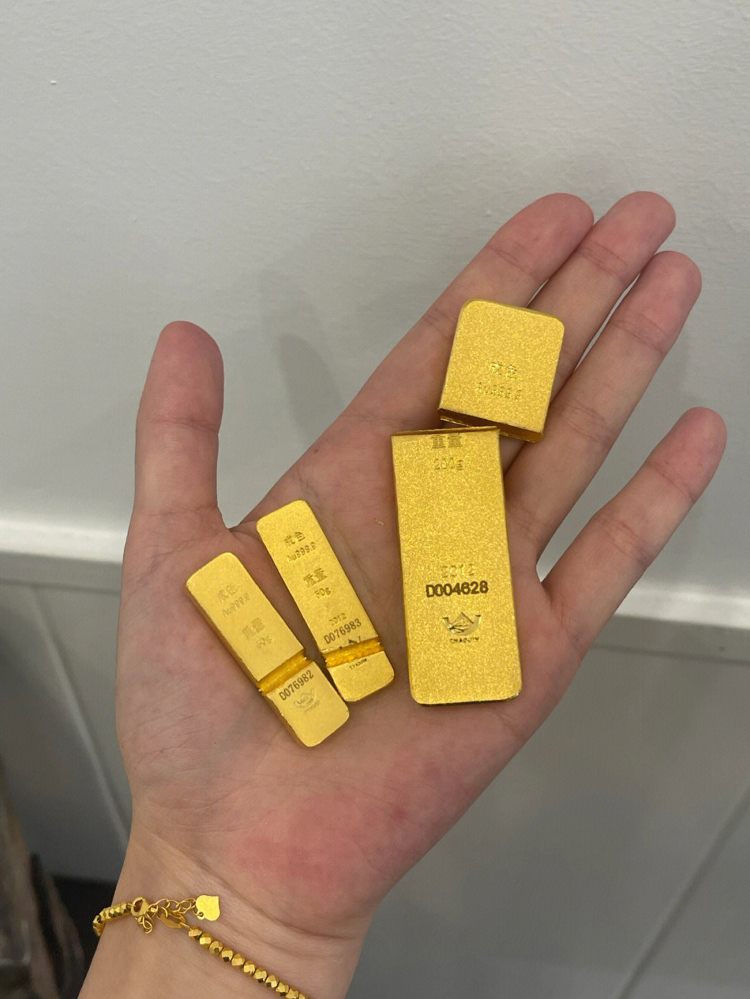揭秘300克金條，價(jià)值、歷史與收藏魅力，揭秘，300克金條的價(jià)值、歷史與收藏魅力