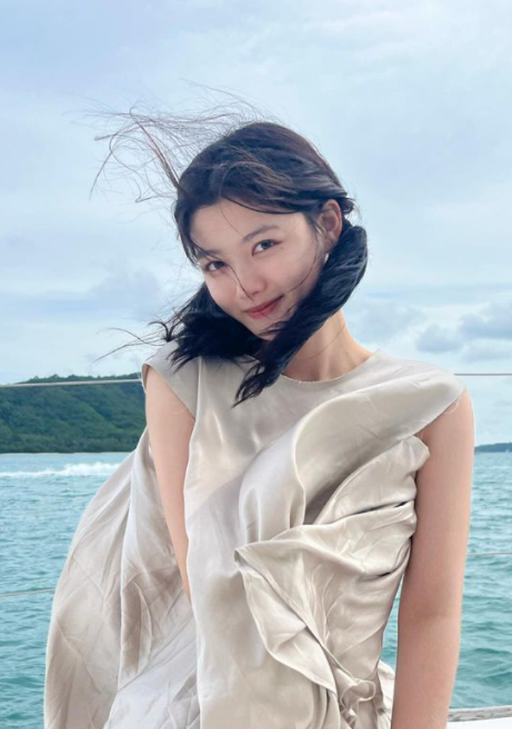 韓國女演員咖位排名，探究影視界的璀璨明珠，韓國女演員咖位排名揭秘，影視界的璀璨明珠閃耀榜單