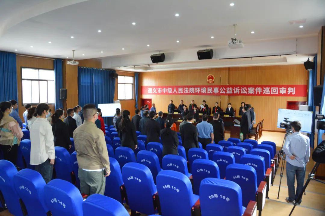 關(guān)于兩高最新公告的深度解讀，兩高最新公告深度解讀，法律適用與社會反響分析