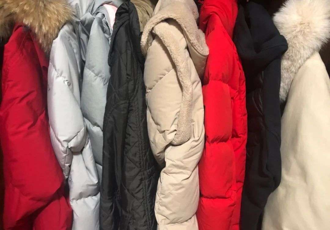 萬(wàn)元羽絨服市場(chǎng)遇冷，波司登巧妙換道再掀熱潮，波司登巧妙轉(zhuǎn)型，萬(wàn)元羽絨服市場(chǎng)逆襲成功引熱潮關(guān)注