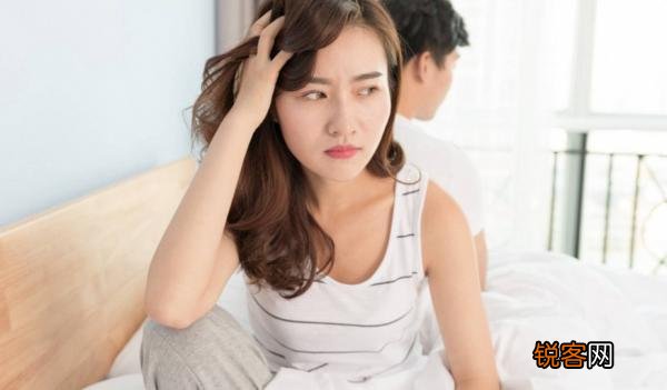 面對內(nèi)心的困惑，女朋友那里很黑我心里過不了坎，面對女友私密處的困惑，內(nèi)心難以釋懷的陰影