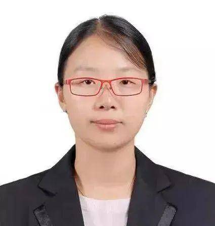 吳亞男簡歷——一位杰出人才的成長歷程，吳亞男成長歷程，杰出人才的輝煌簡歷