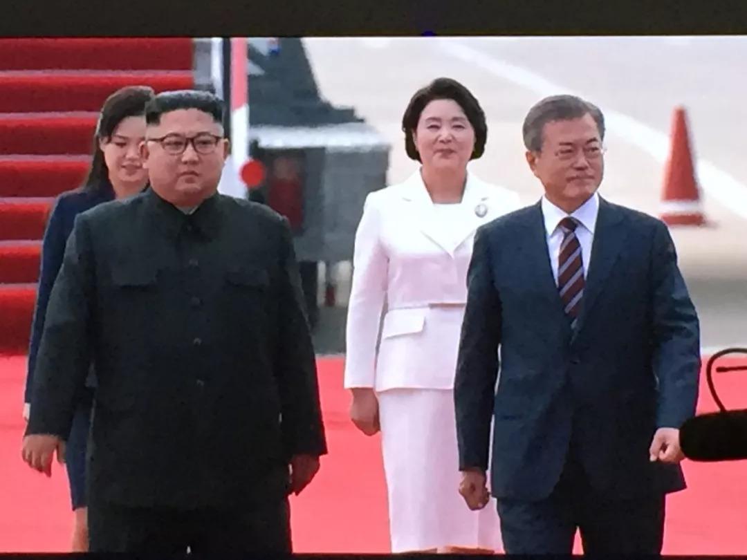 朝鮮三軍儀仗隊(duì)視頻，展現(xiàn)國(guó)家榮耀與民族精神，朝鮮三軍儀仗隊(duì)視頻展現(xiàn)國(guó)家風(fēng)采與民族精神風(fēng)采展露無(wú)遺