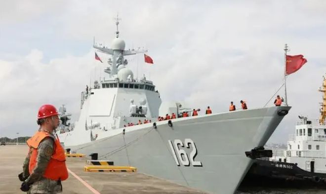 南寧艦，中國(guó)驅(qū)逐艦的杰出代表，南寧艦，中國(guó)驅(qū)逐艦的璀璨明珠