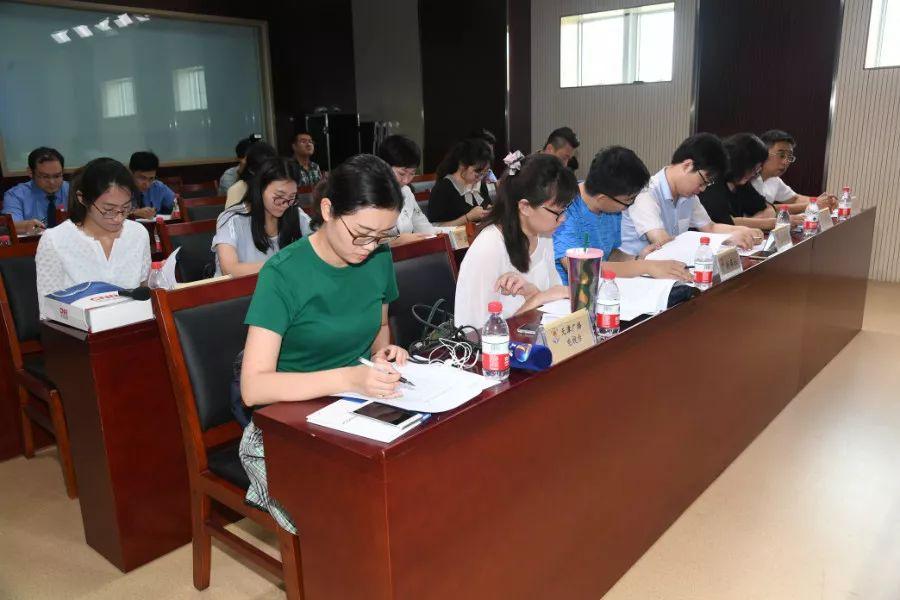 每日新聞報(bào)，傳遞最新資訊，展現(xiàn)時(shí)事動(dòng)態(tài)，每日新聞報(bào)，時(shí)事動(dòng)態(tài)速遞，最新資訊一覽無余