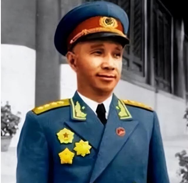 揭秘2023年軍校最低分?jǐn)?shù)線，入學(xué)門檻與未來展望，揭秘2023年軍校入學(xué)門檻與未來展望，最低分?jǐn)?shù)線及展望分析