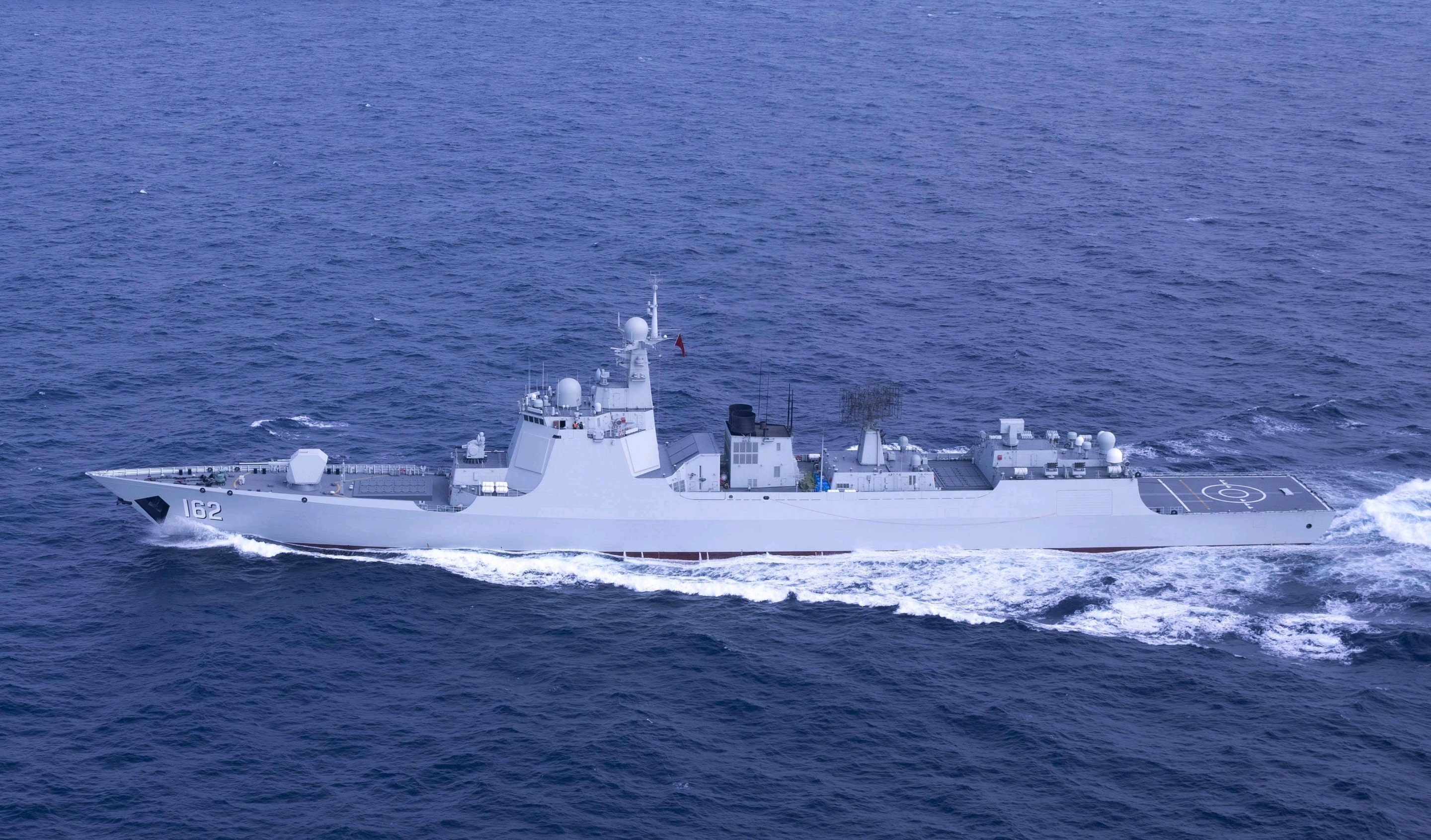 第26艘052D導(dǎo)彈驅(qū)逐艦，中國海軍力量的新里程碑，中國海軍新里程碑，第26艘052D導(dǎo)彈驅(qū)逐艦亮相