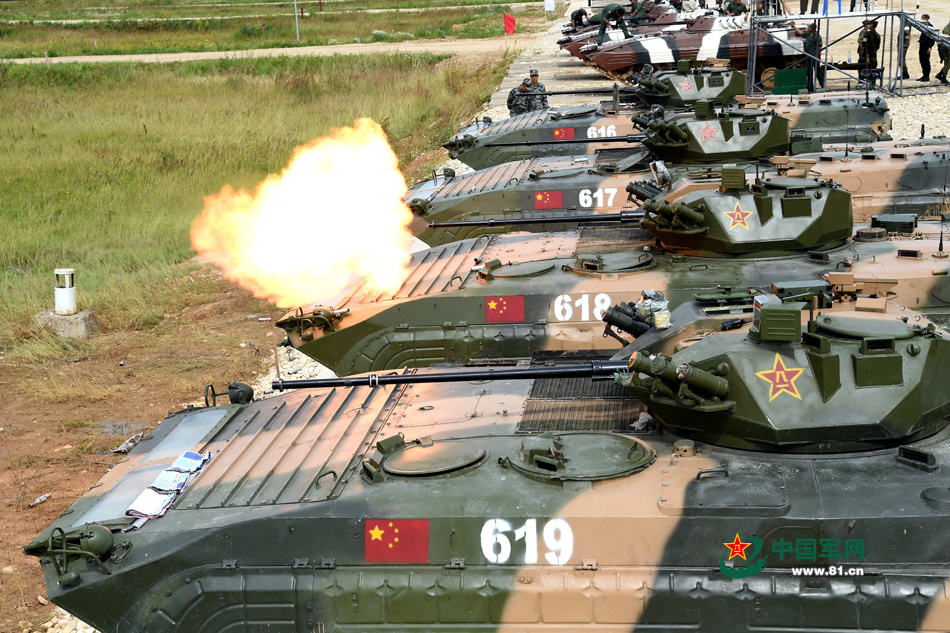 八一軍演，展示中國力量的盛大閱兵，八一軍演盛大閱兵，中國力量的震撼展示