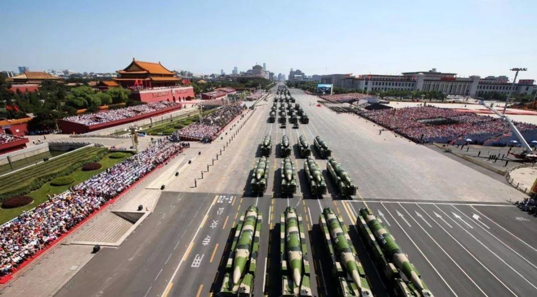 盛大的慶典，紀(jì)念閱兵式七十周年，閱兵七十載盛典，共慶輝煌時刻