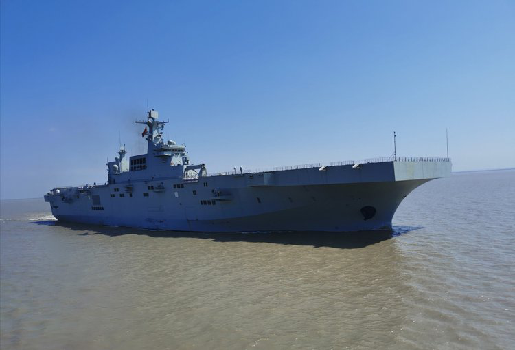 揭秘中國(guó)海軍新一代戰(zhàn)艦，075型二號(hào)艦，揭秘中國(guó)海軍新一代戰(zhàn)艦，075型二號(hào)艦亮相！