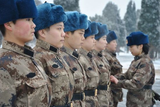 新兵女兵訓(xùn)練三個(gè)月的艱辛與挑戰(zhàn)，新兵女兵三個(gè)月訓(xùn)練，艱辛與挑戰(zhàn)的歷程