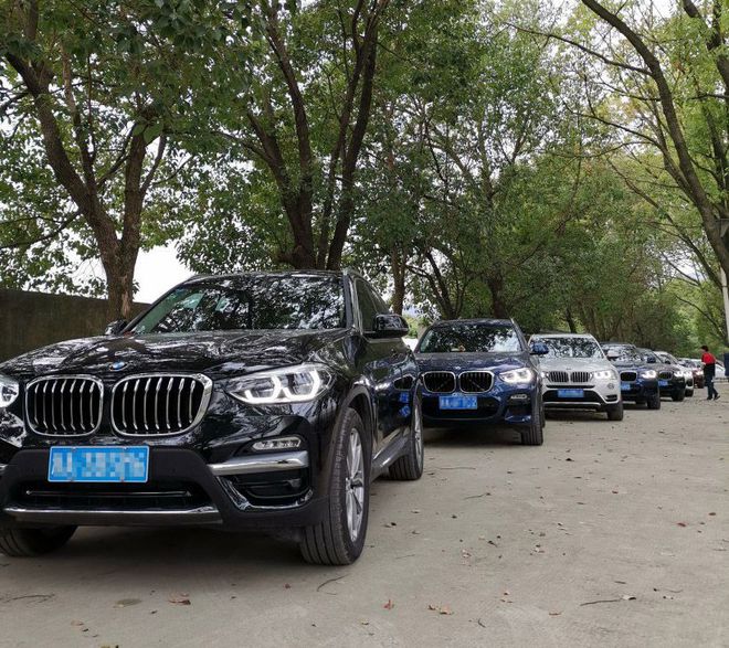 寶馬X3車友會，共享駕駛激情，共創(chuàng)精彩生活，寶馬X3車友會，共享駕駛激情，共筑精彩生活之旅