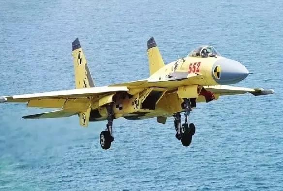 殲-15第一架原型機，探索與突破的天空之劍，殲-15第一架原型機，探索與突破的天空之劍啟航之旅
