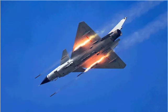 殲轟 7A 殲擊轟炸機(jī)，空中力量的銳利之劍，殲轟7A殲擊轟炸機(jī)，空中力量的銳利之劍風(fēng)采展示