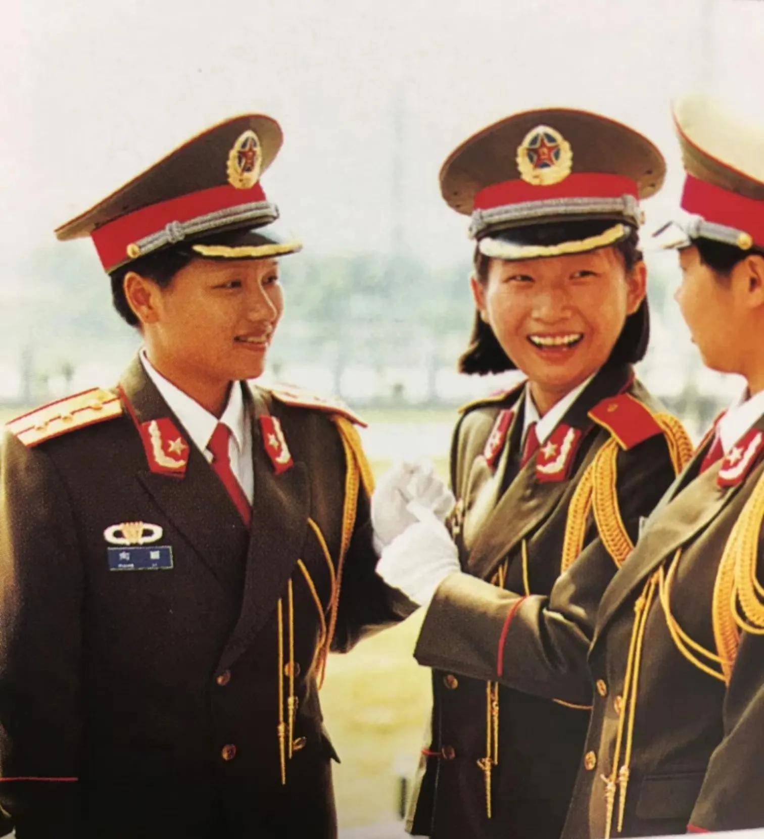 探索中國陸軍87式軍服全套，榮耀與力量的象征，中國陸軍87式軍服全套，榮耀與力量的標志