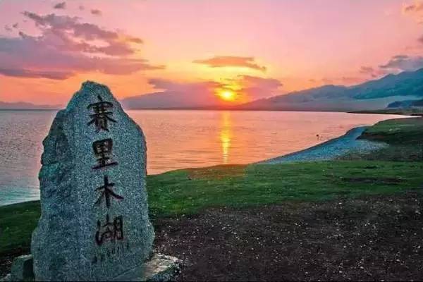 新疆旅游最佳時間，探索四季之美的絕佳旅程，新疆四季探索之旅，最佳旅游時間的絕美之旅