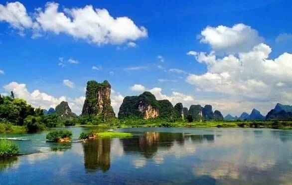 適合夏天去旅游的地方，尋找夏日的清涼勝地，夏日清涼勝地探尋，夏季旅游必去之處