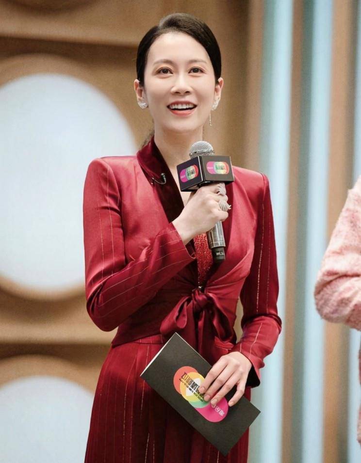 揭秘演員溫崢嶸的身份，是誰的老婆？，揭秘演員溫崢嶸身份，是誰的老婆？