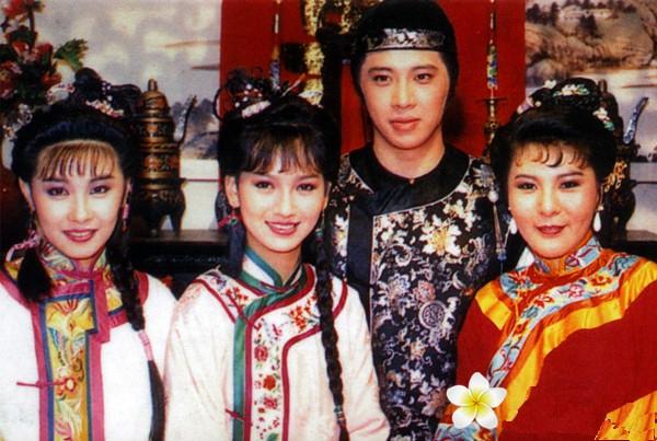 新式8090婚約電視劇，探索現(xiàn)代婚戀觀的獨(dú)特視角，新式8090婚約，現(xiàn)代婚戀觀的獨(dú)特視角電視劇