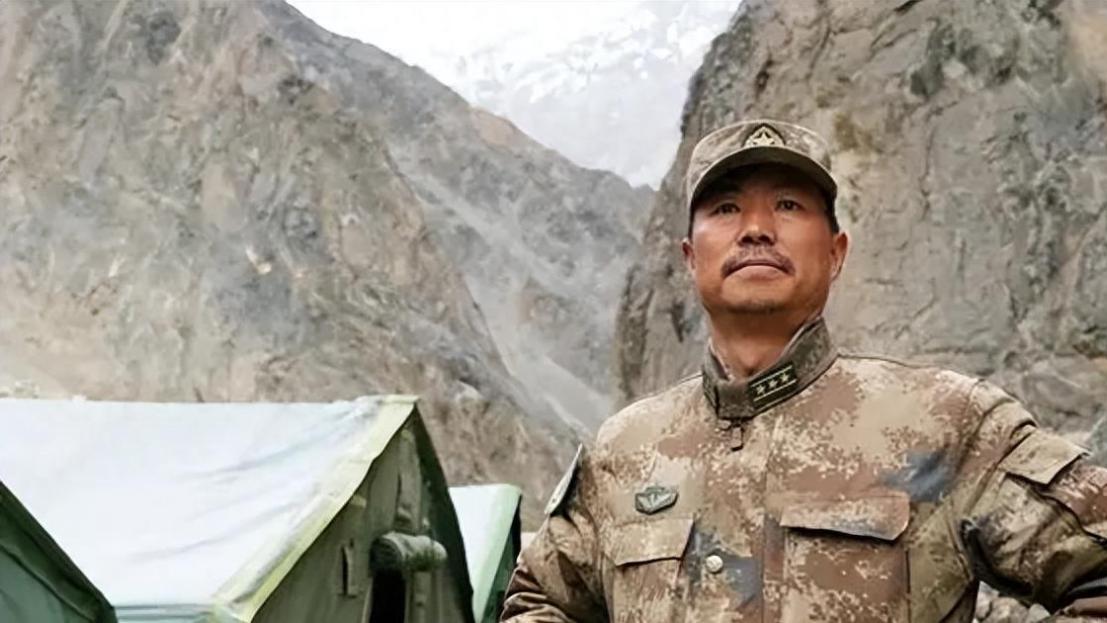 祁發(fā)寶的英雄事跡，鐵血軍人的榮耀，祁發(fā)寶鐵血軍魂，榮耀軍人的英勇事跡