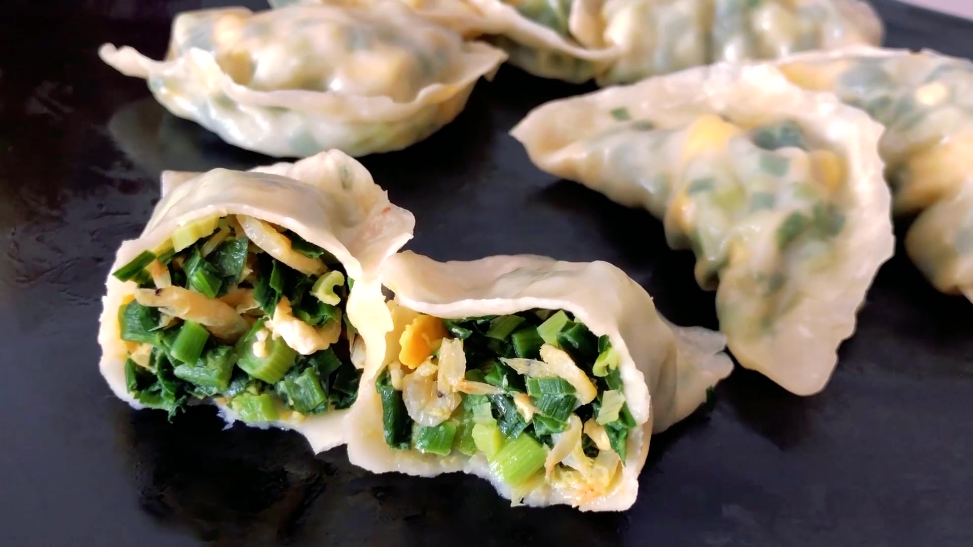 三鮮韭菜餡蒸餃，傳統(tǒng)美食的魅力與獨(dú)特風(fēng)味，三鮮韭菜餡蒸餃，傳統(tǒng)美食的獨(dú)特風(fēng)味與魅力