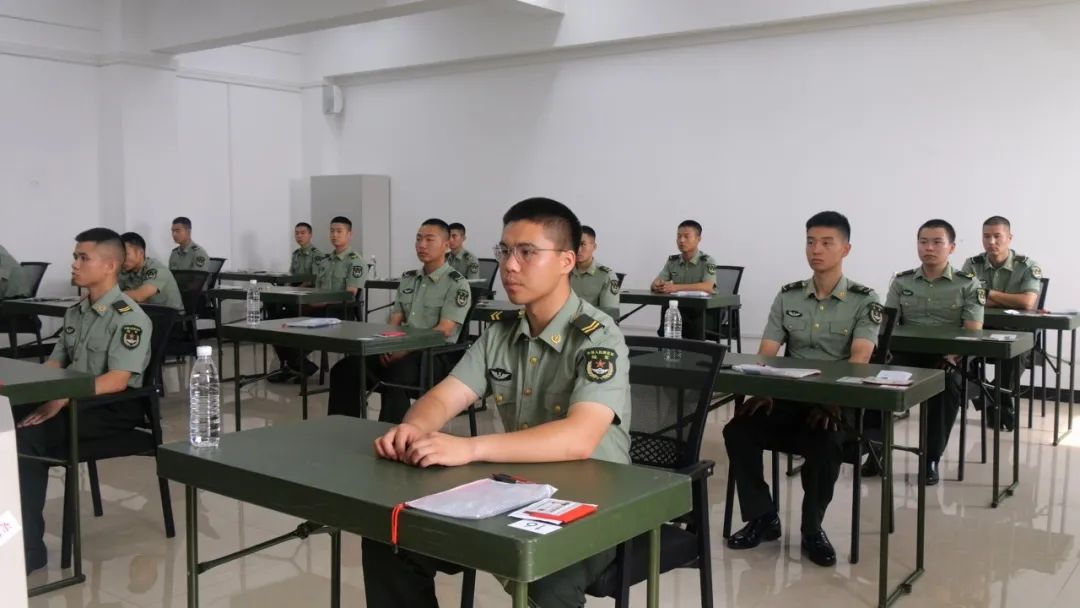 大學(xué)生士兵提干考試，機(jī)遇與挑戰(zhàn)并存，大學(xué)生士兵提干考試，機(jī)遇與挑戰(zhàn)的交織