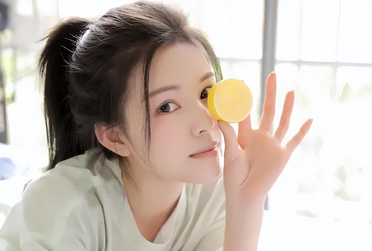 聊天怎么找話題，深度探討如何輕松開啟對話之門，如何輕松開啟對話之門，聊天話題深度探討