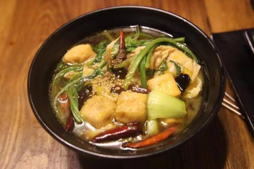 麻辣燙，一種獨(dú)特的味覺盛宴，麻辣燙，一場(chǎng)獨(dú)特的味覺盛宴體驗(yàn)