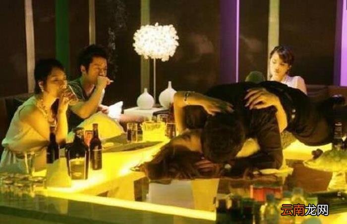 韓國(guó)愛(ài)豆被迫陪酒背后的故事與反思，韓國(guó)愛(ài)豆被迫陪酒背后的真相與啟示