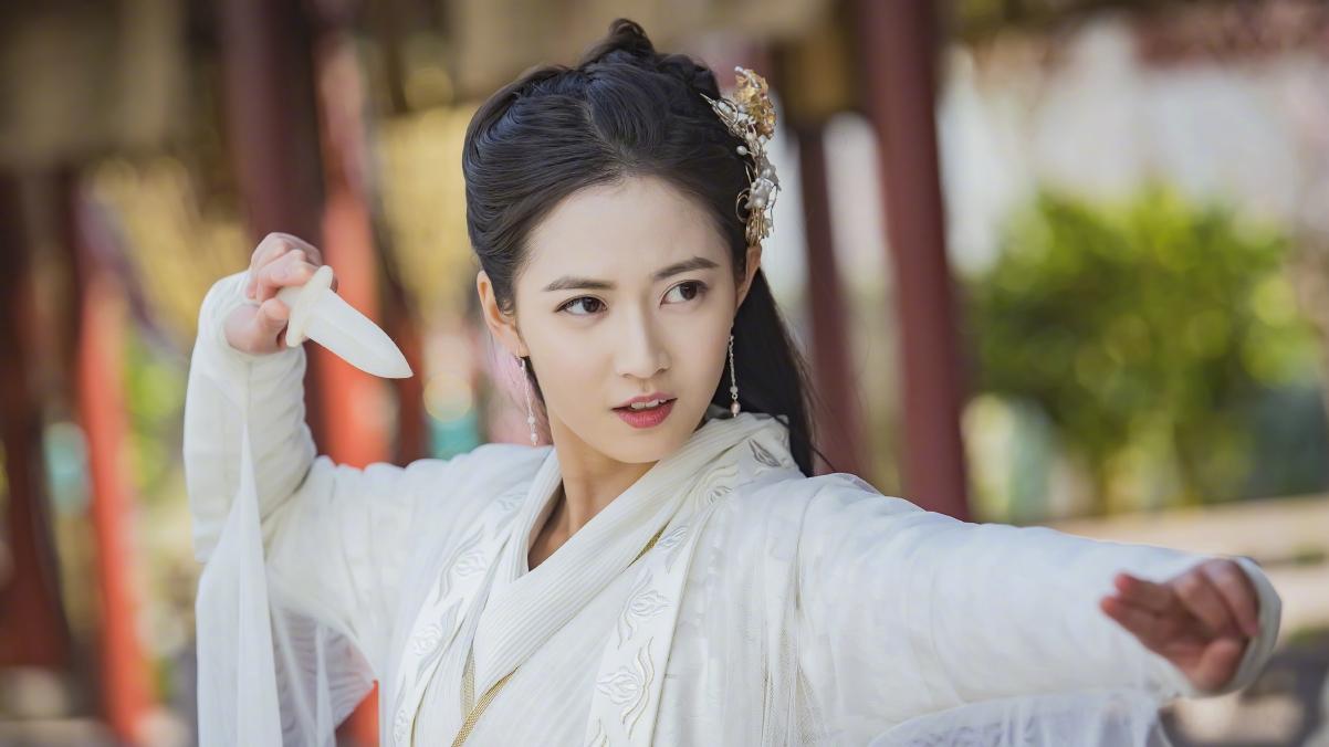 倚天屠龍記演員表——重溫經(jīng)典，再現(xiàn)江湖英雄風(fēng)采，倚天屠龍記演員陣容回顧，經(jīng)典江湖英雄風(fēng)采重現(xiàn)