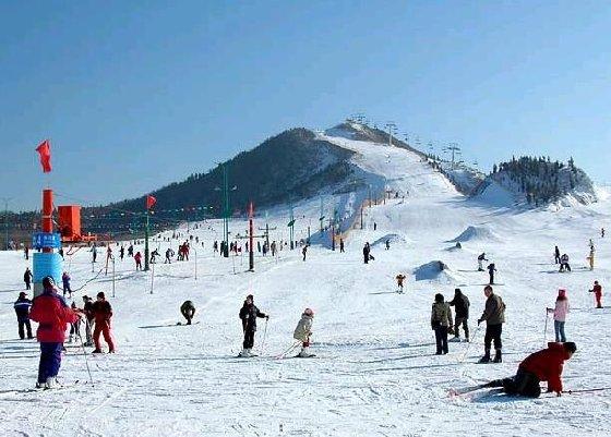 北京滑雪場(chǎng)排名，探尋冬季冰雪運(yùn)動(dòng)的最佳場(chǎng)所，北京滑雪場(chǎng)排名揭曉，冬季冰雪運(yùn)動(dòng)最佳場(chǎng)所探尋