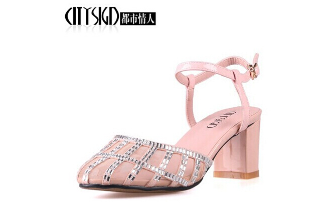 都市情人女鞋的價(jià)格，品質(zhì)、時(shí)尚與價(jià)格的完美結(jié)合，都市情人女鞋，品質(zhì)時(shí)尚與價(jià)格的完美融合