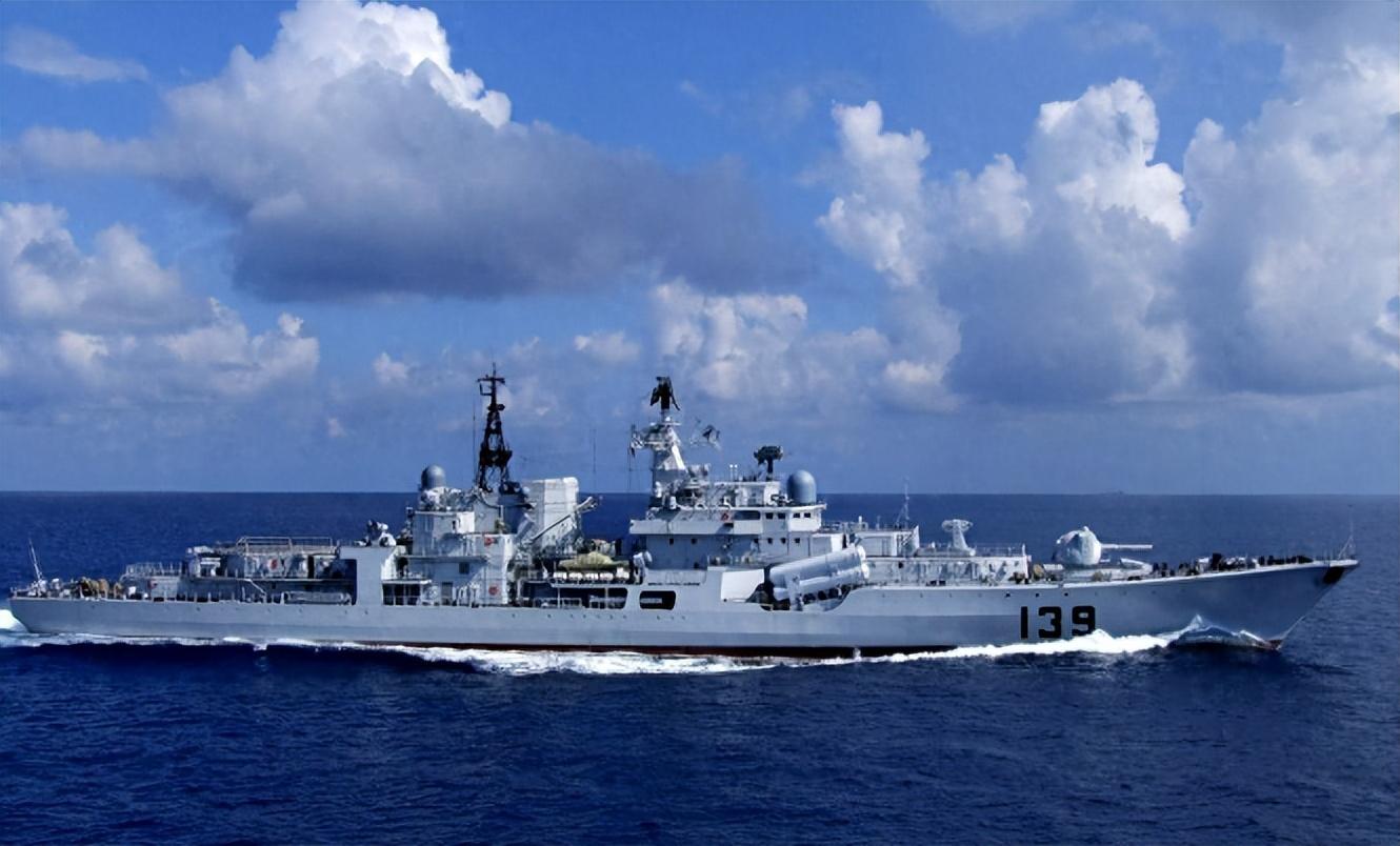 中國現(xiàn)代軍艦高清圖片，展現(xiàn)國家海軍力量的壯麗畫卷，中國現(xiàn)代軍艦高清圖片，海軍力量的壯麗畫卷展示