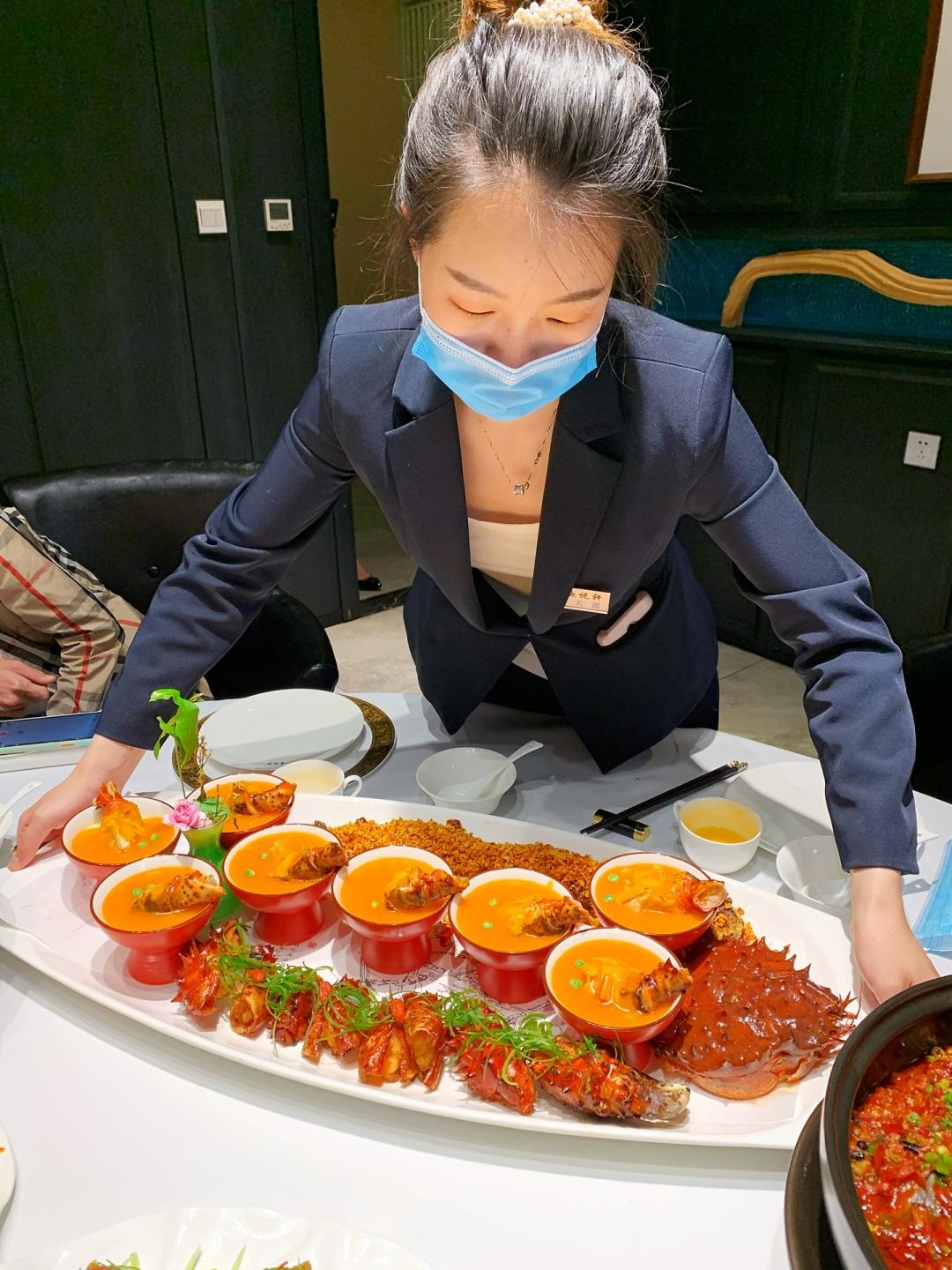波士頓龍蝦的制作方法與美味體驗，波士頓龍蝦的制作秘訣與美味之旅