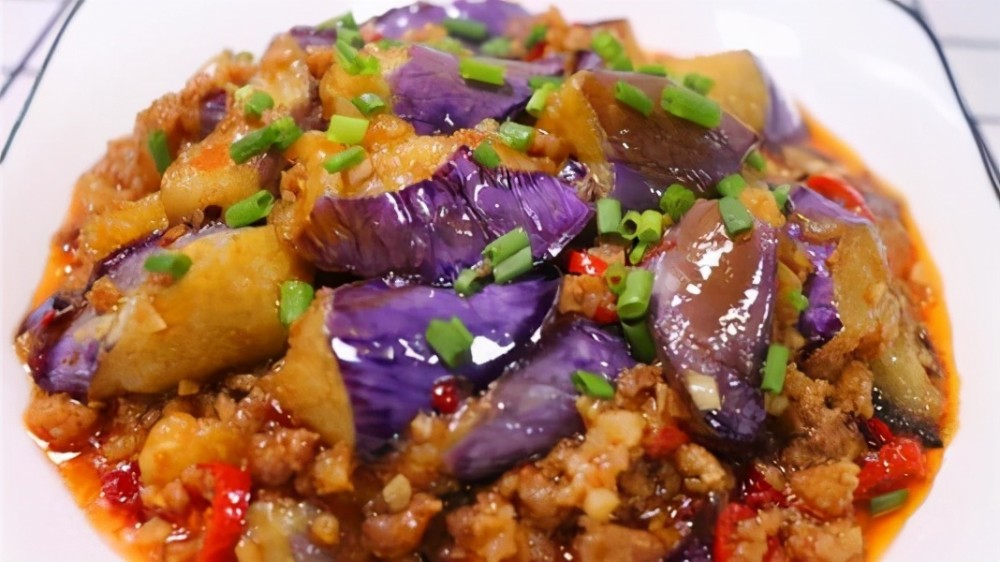 炒茄子最簡(jiǎn)單的做法，最簡(jiǎn)單的炒茄子做法指南
