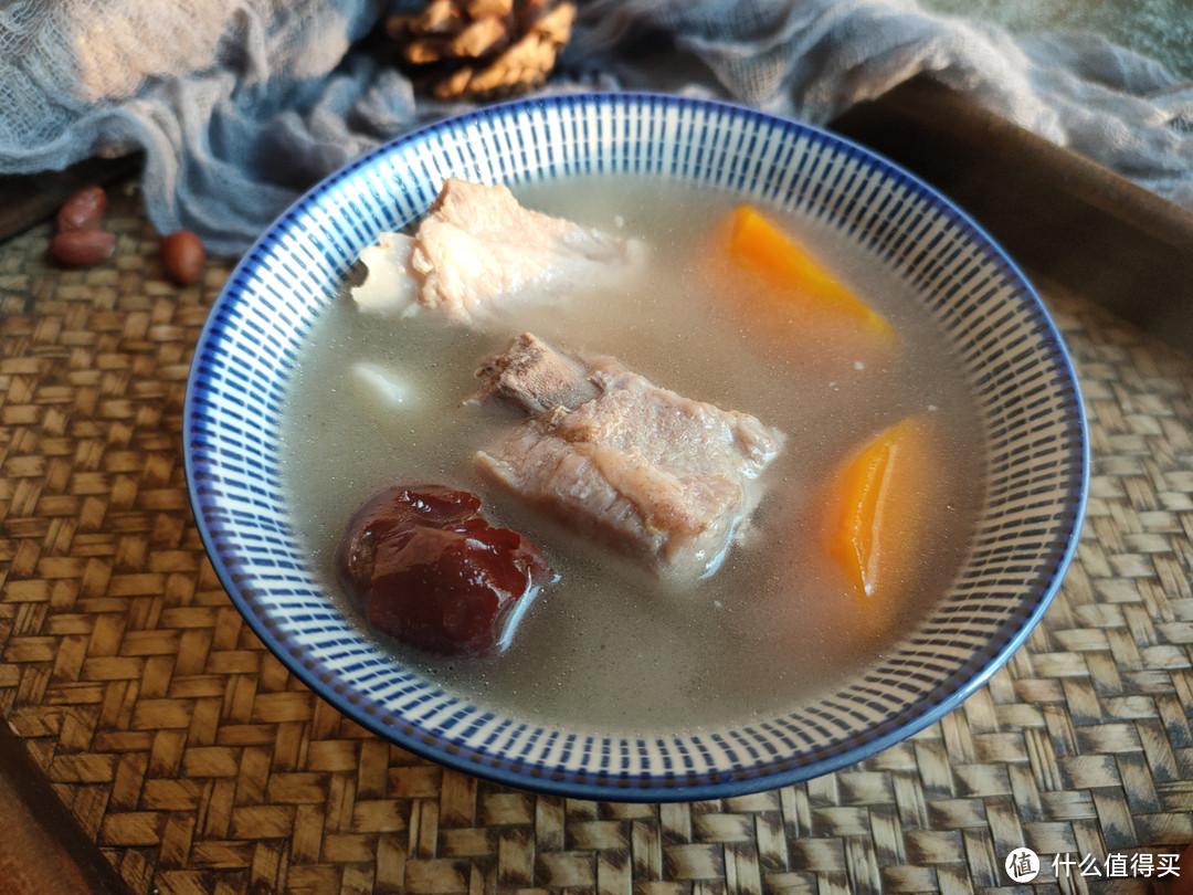 燉排骨湯最忌諱的三種調(diào)料，揭秘廚房中的禁忌，燉排骨湯的三大忌諱調(diào)料，廚房禁忌揭秘