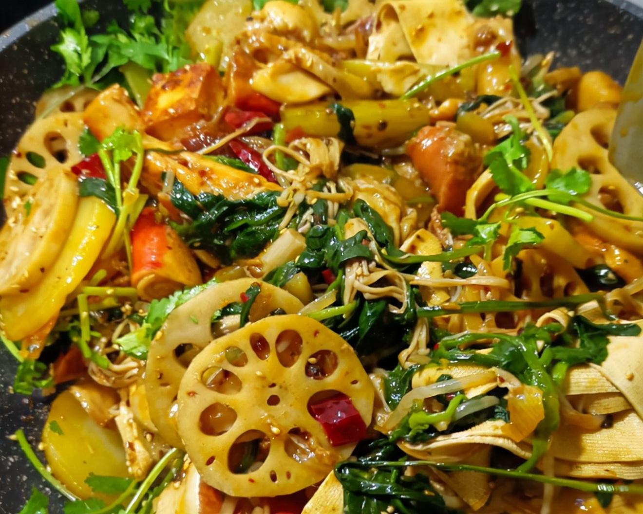 麻辣香鍋的做法，一道美味川菜的詳細指南，麻辣香鍋制作詳解，川味美食的誘惑