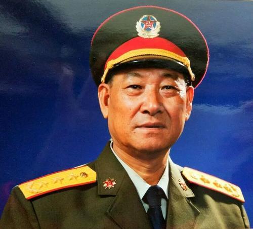 七大軍區(qū)司令員生平簡(jiǎn)介，七大軍區(qū)司令員生平簡(jiǎn)介概覽
