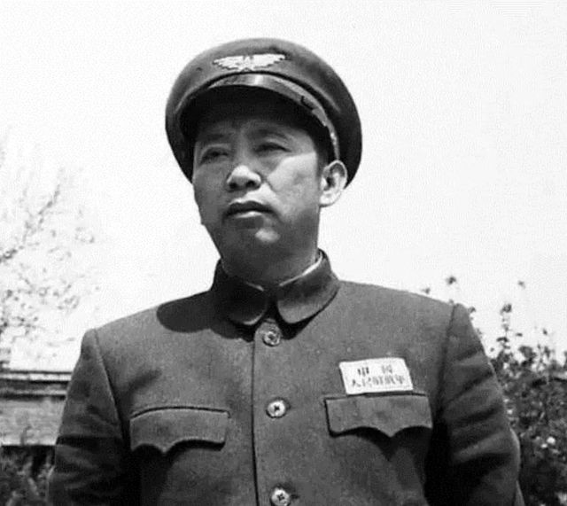 第一任空軍司令員——劉亞樓，劉亞樓，第一任空軍司令員傳奇人生